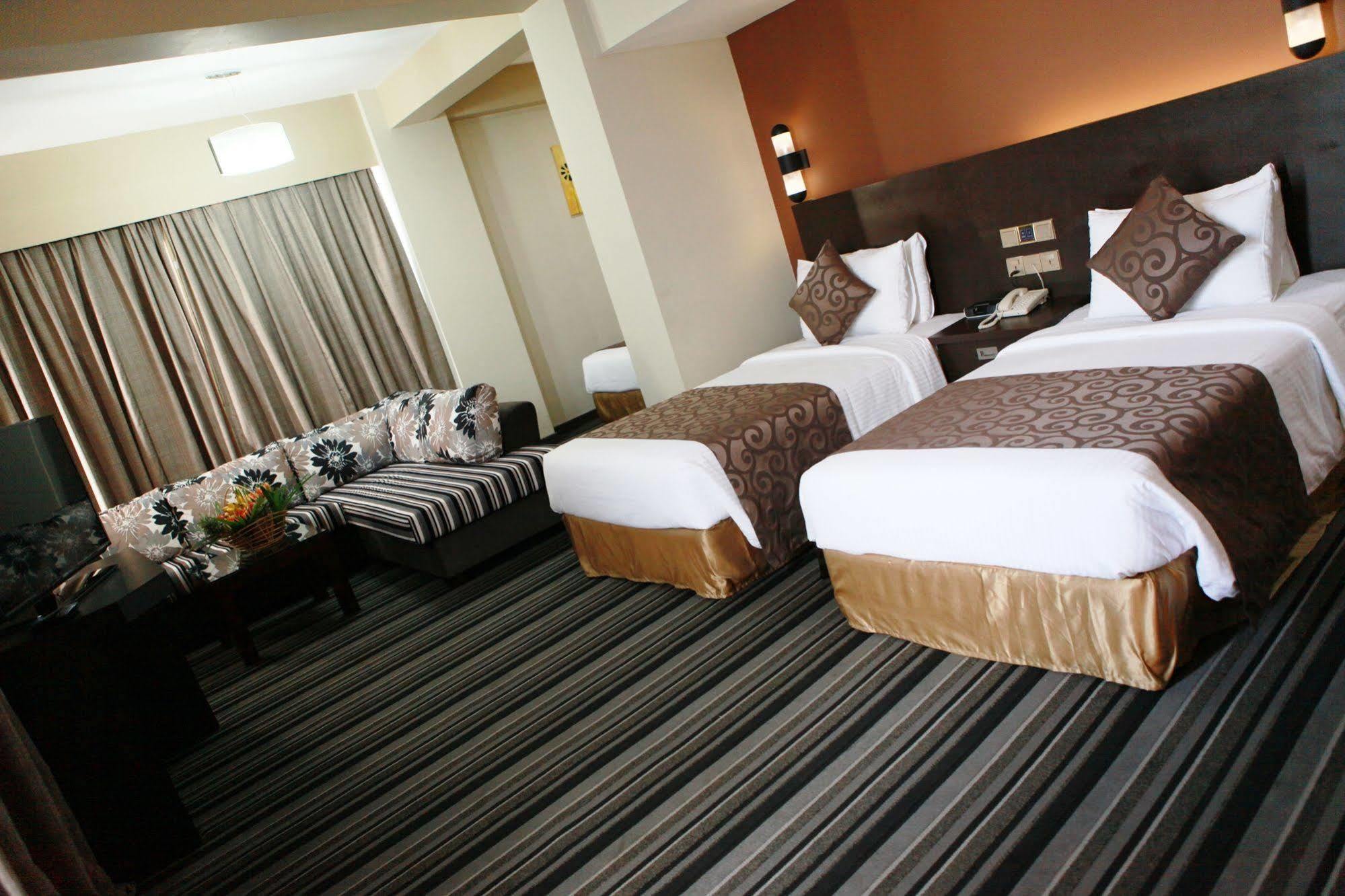 Pearl Grand Hotel